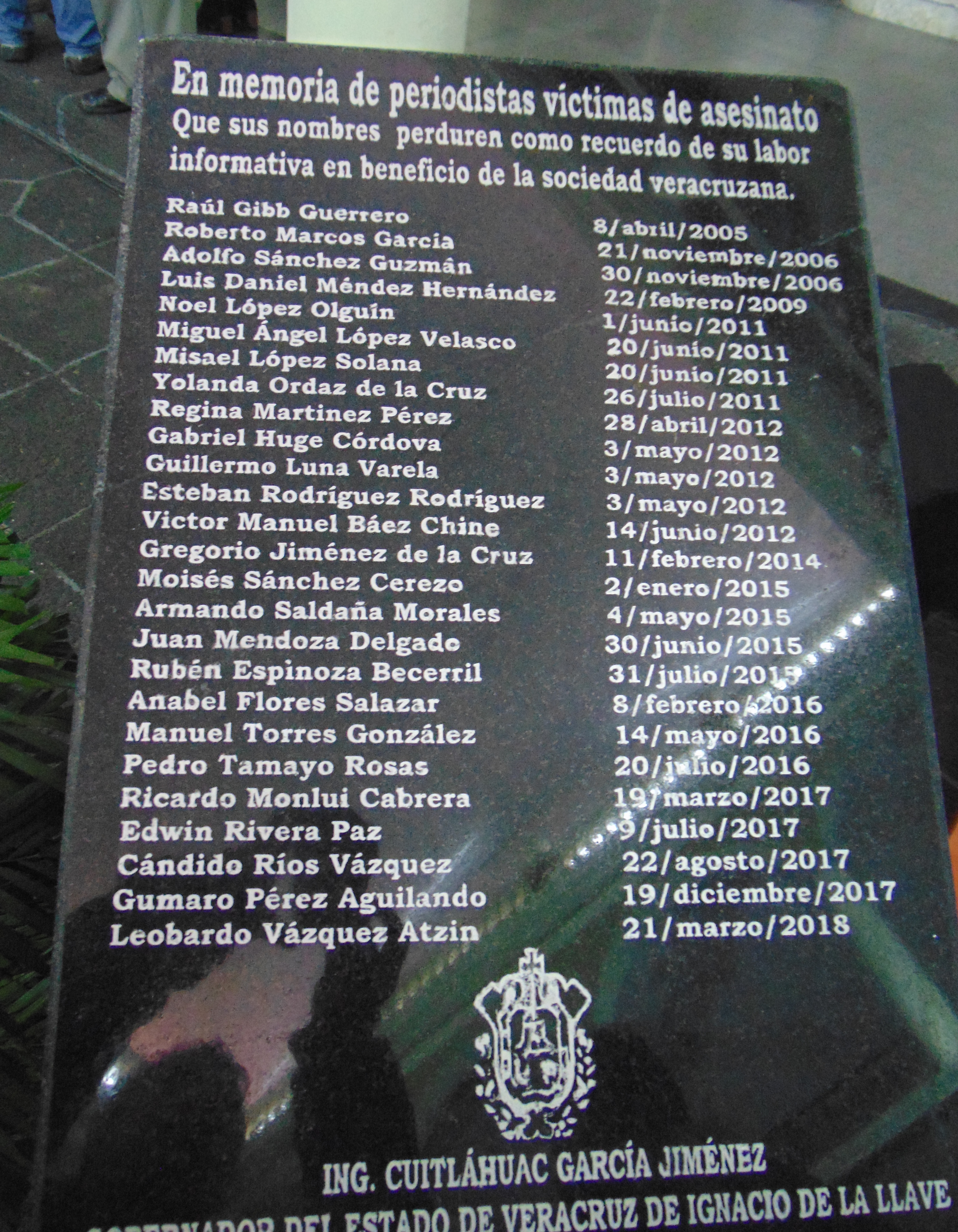 placa en memoria de los periodistas asesinados en veracruz 2